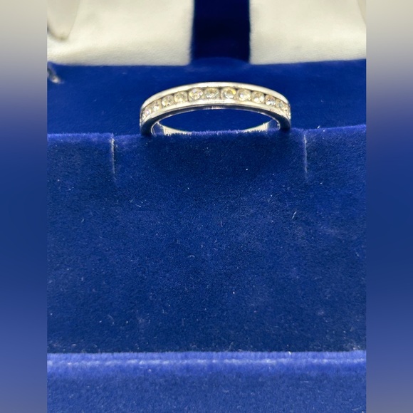 Vintage Ring Channel Set Crystal Eternity Band Sz 7.5 - Picture 4 of 8